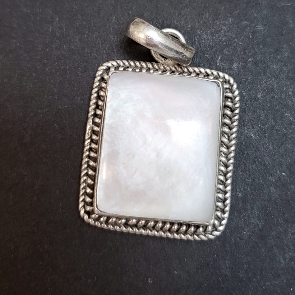 Fine Silver Handmade Pendant Necklace Rainbow Moonstone Female Jewelry